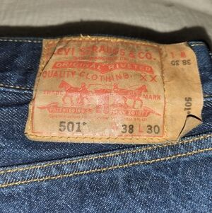 Levi's 501 Men's Straight Jeans in Dark Blue Denim 38×30